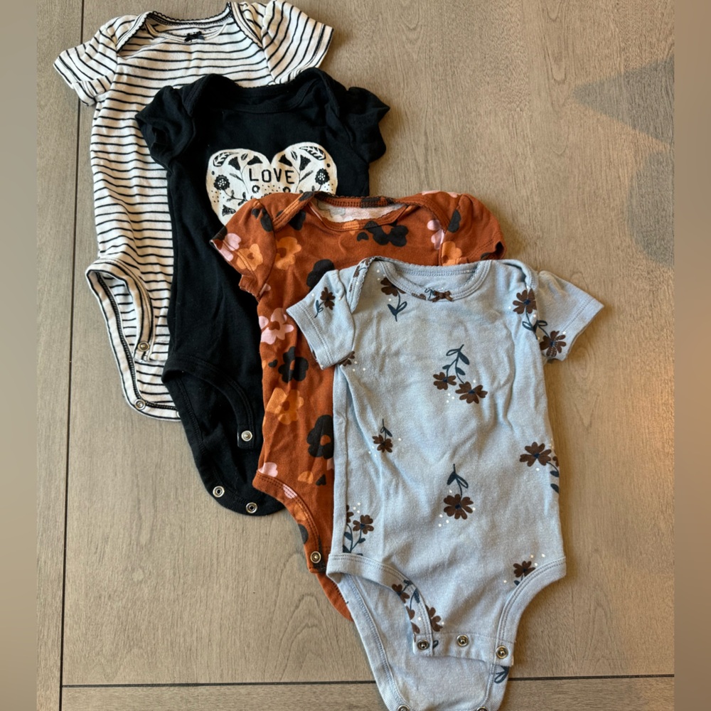 Carters short sleeve onesies, 3m, 5 pack